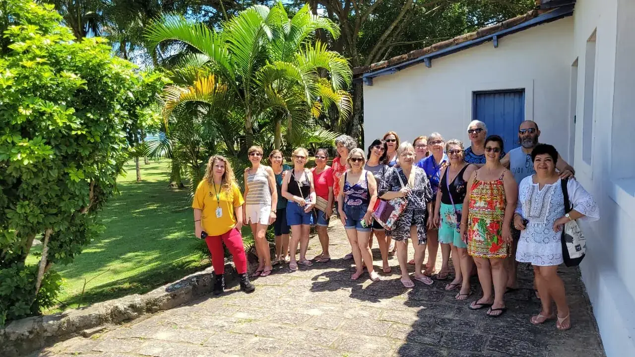 Grupo de viajantes reunido
